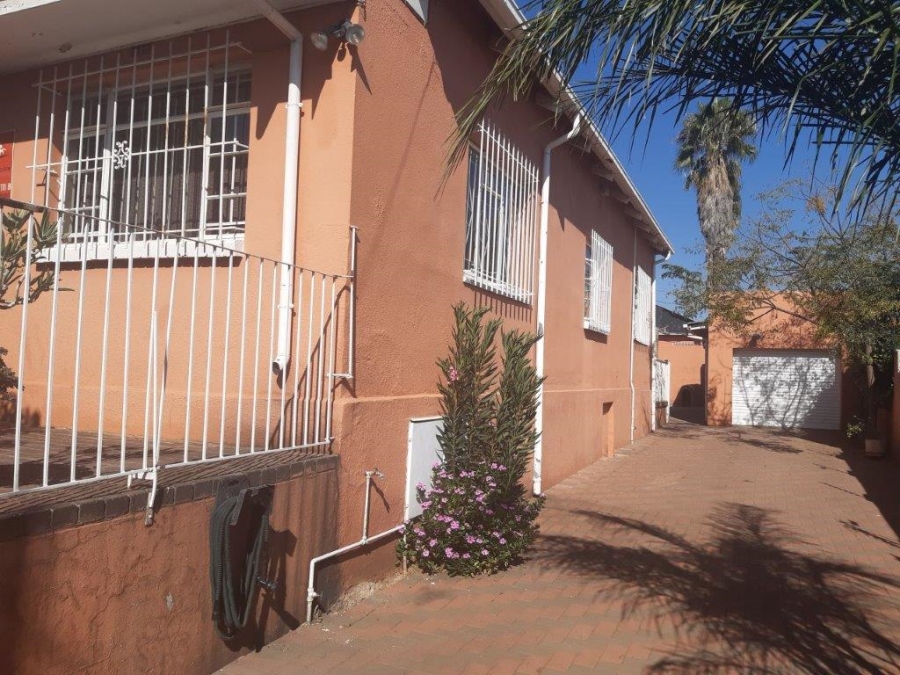 To Let 3 Bedroom Property for Rent in Kensington Gauteng