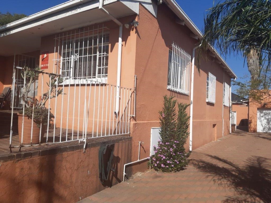 To Let 3 Bedroom Property for Rent in Kensington Gauteng