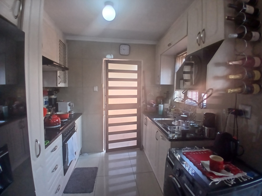 3 Bedroom Property for Sale in Leondale Gauteng