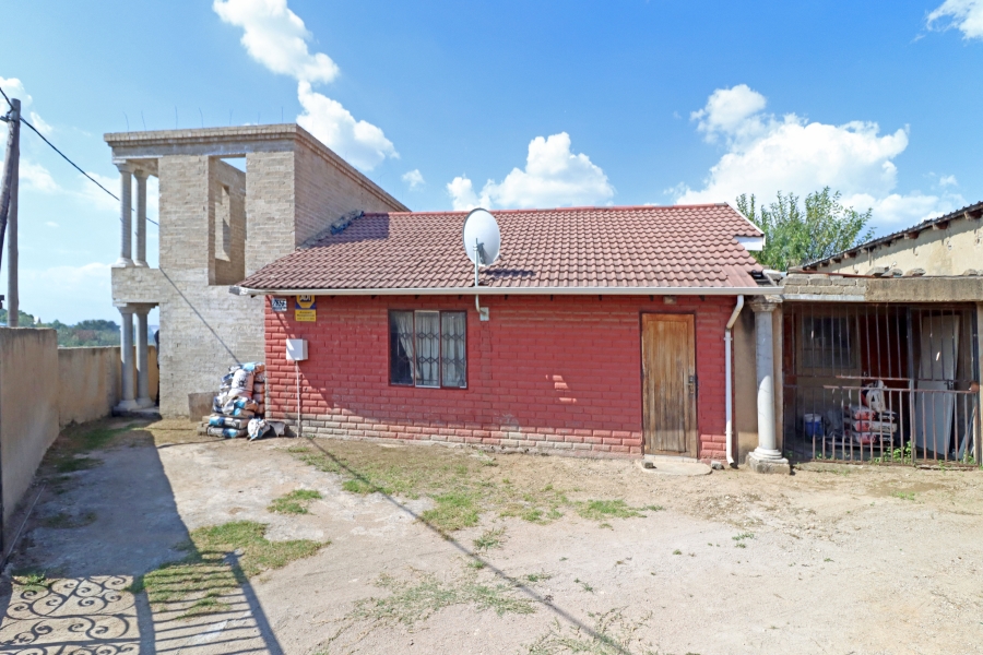 6 Bedroom Property for Sale in Cosmo City Gauteng