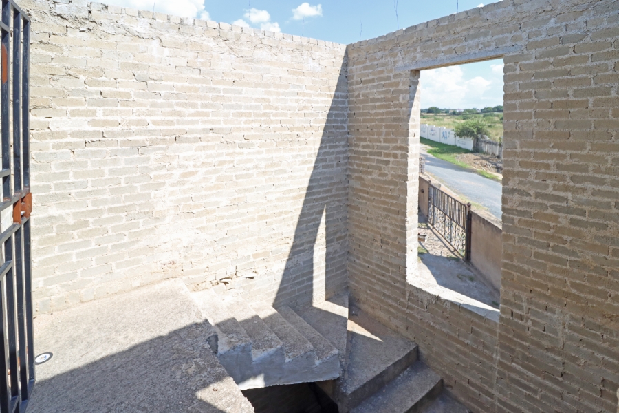 6 Bedroom Property for Sale in Cosmo City Gauteng