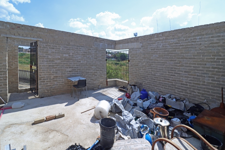 6 Bedroom Property for Sale in Cosmo City Gauteng