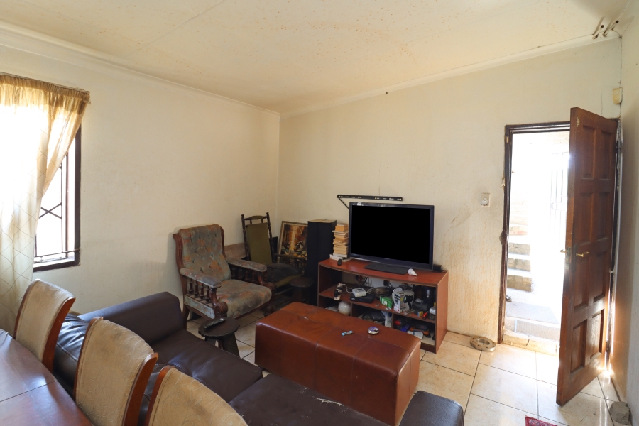 6 Bedroom Property for Sale in Cosmo City Gauteng