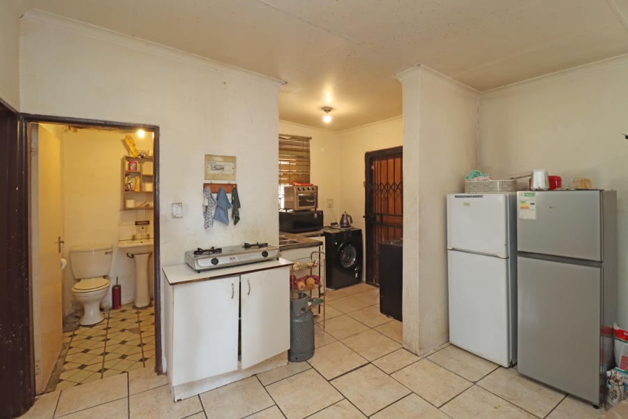 6 Bedroom Property for Sale in Cosmo City Gauteng