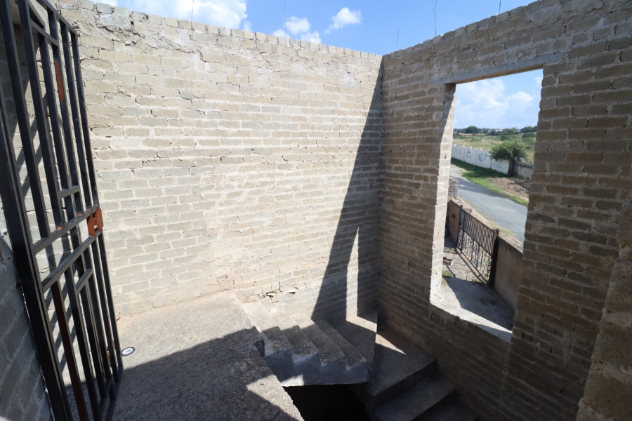 6 Bedroom Property for Sale in Cosmo City Gauteng