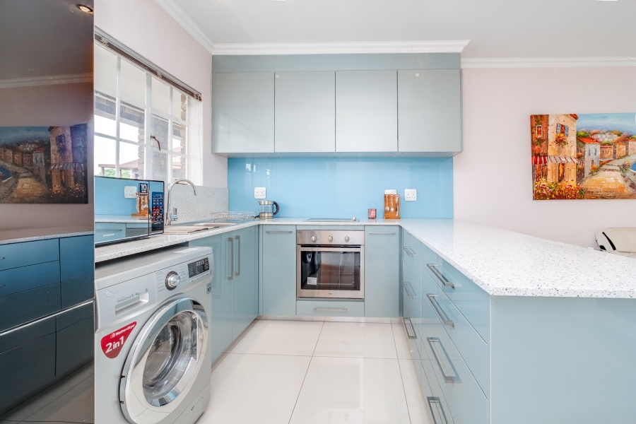 1 Bedroom Property for Sale in Bryanston Gauteng