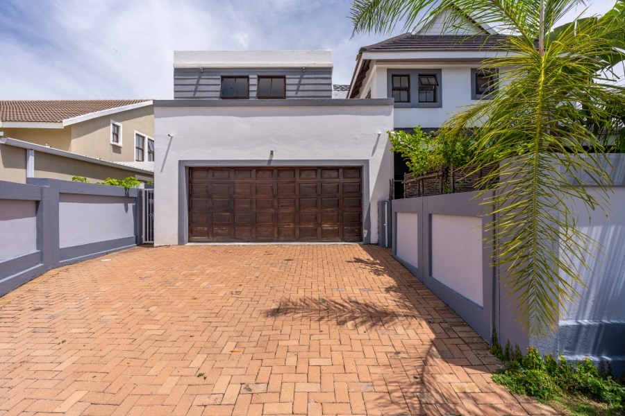 4 Bedroom Property for Sale in Broadacres Gauteng