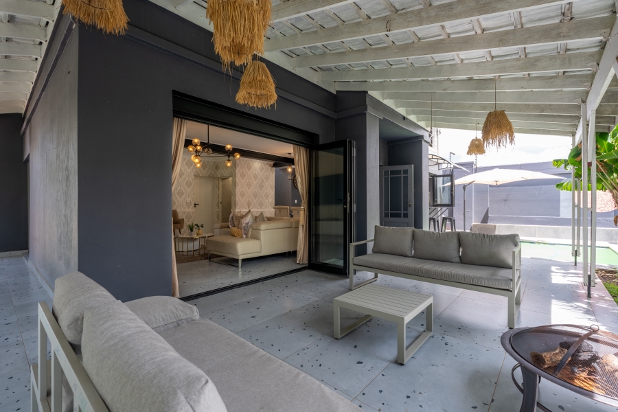 4 Bedroom Property for Sale in Broadacres Gauteng