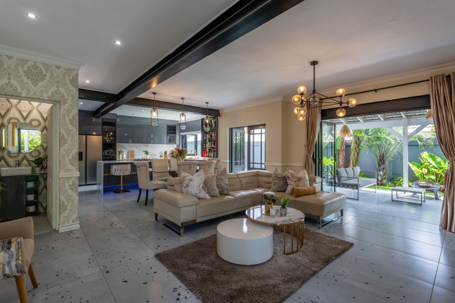 4 Bedroom Property for Sale in Broadacres Gauteng