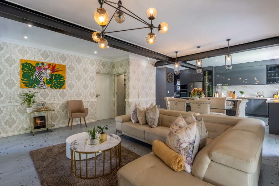 4 Bedroom Property for Sale in Broadacres Gauteng