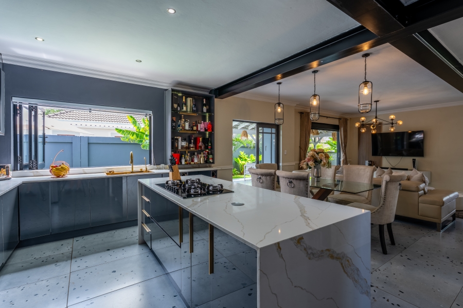 4 Bedroom Property for Sale in Broadacres Gauteng