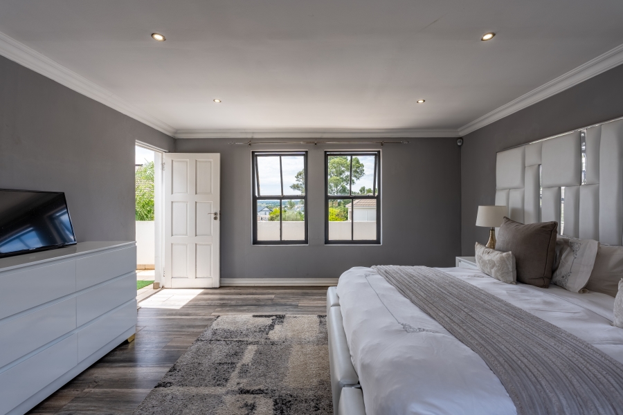 4 Bedroom Property for Sale in Broadacres Gauteng