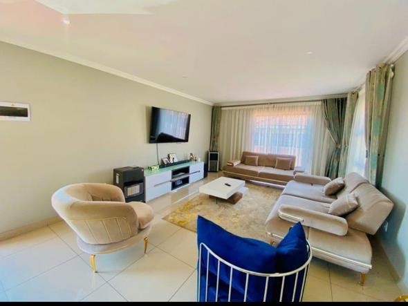 3 Bedroom Property for Sale in Sonneveld Gauteng