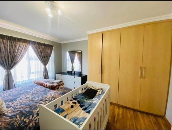 3 Bedroom Property for Sale in Sonneveld Gauteng