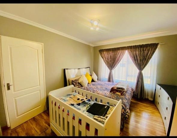 3 Bedroom Property for Sale in Sonneveld Gauteng