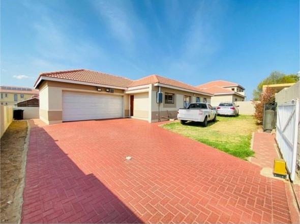 3 Bedroom Property for Sale in Sonneveld Gauteng