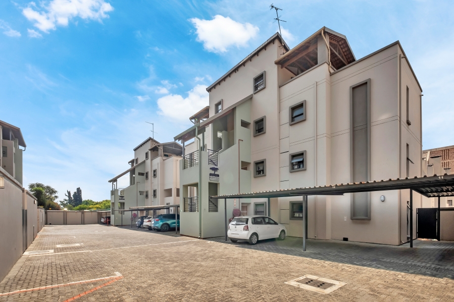 1 Bedroom Property for Sale in Ferndale Gauteng