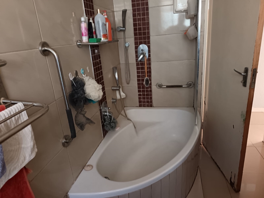 3 Bedroom Property for Sale in Florida Gauteng