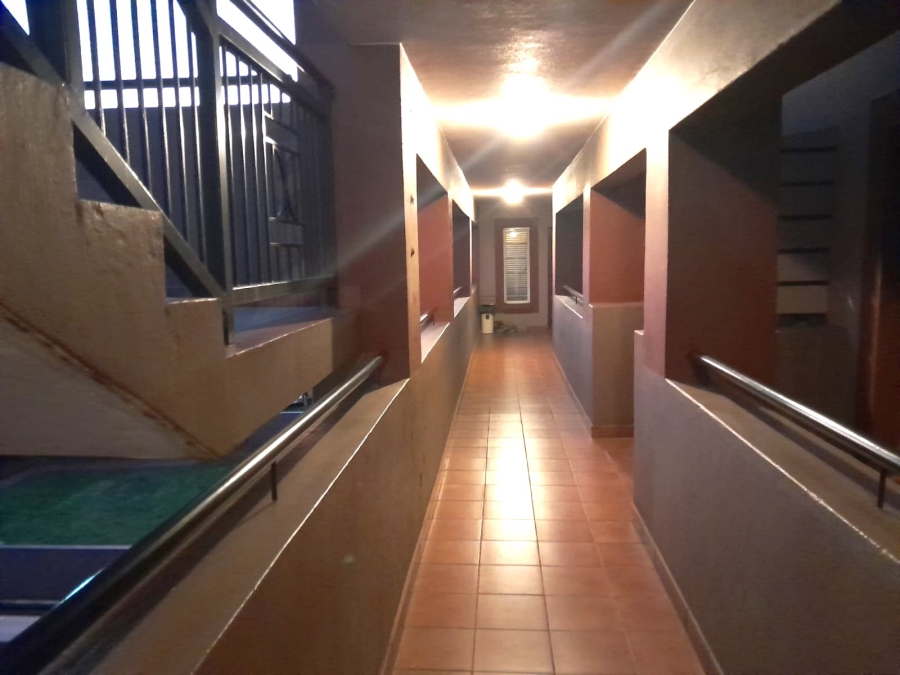 To Let 2 Bedroom Property for Rent in Castleview Gauteng