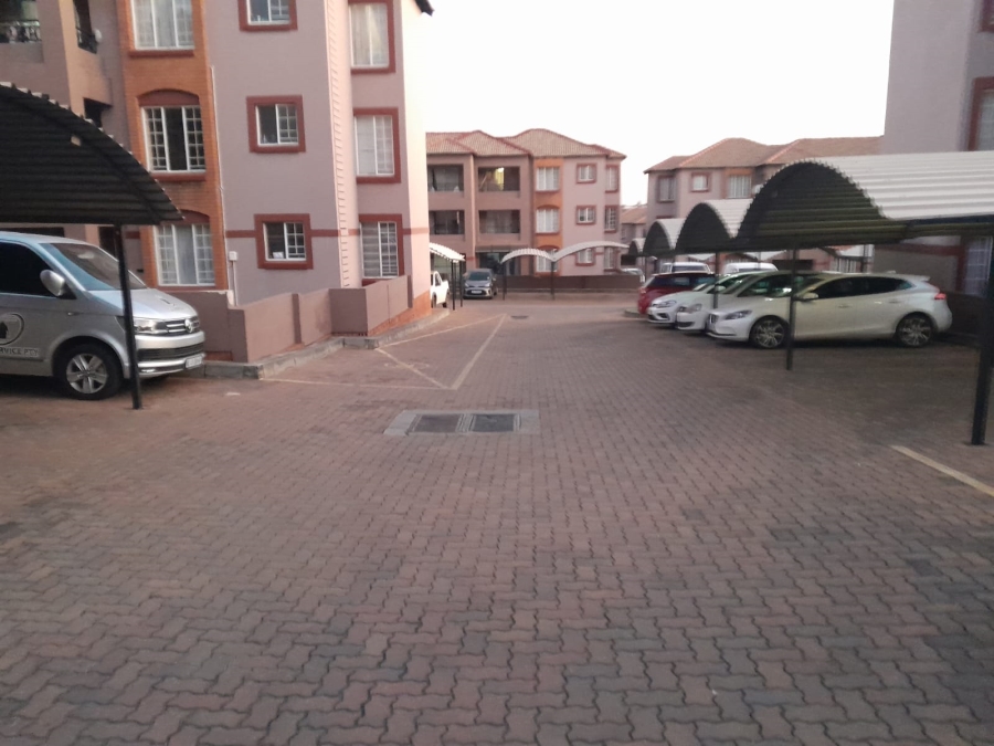 To Let 2 Bedroom Property for Rent in Castleview Gauteng