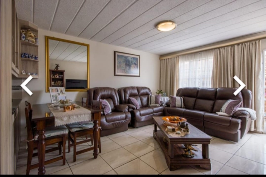 2 Bedroom Property for Sale in Ravenswood Gauteng