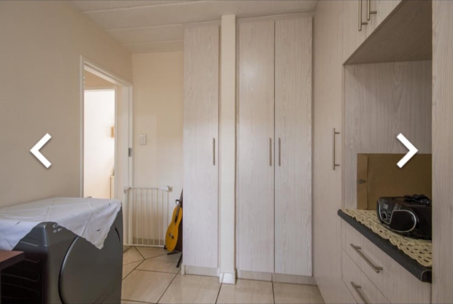 2 Bedroom Property for Sale in Ravenswood Gauteng