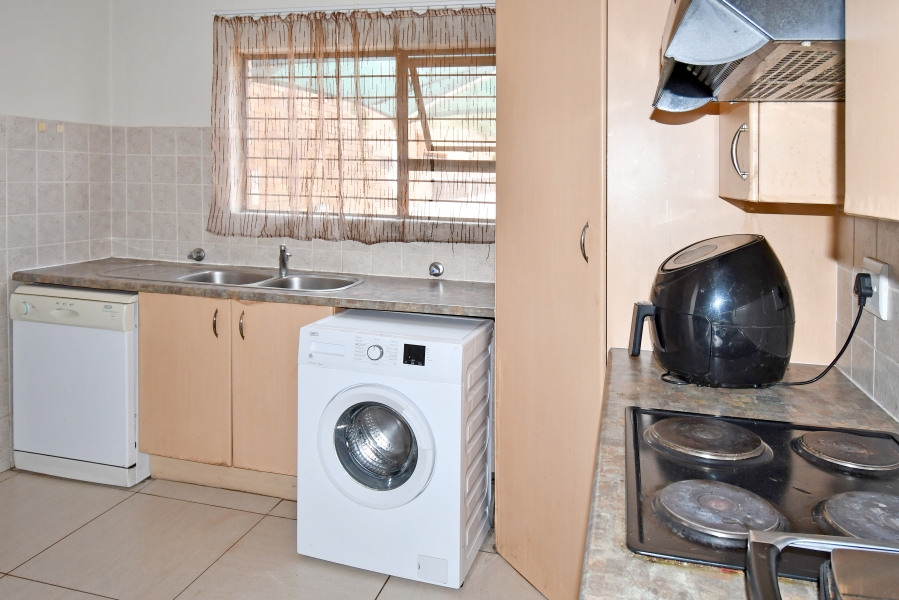 To Let 3 Bedroom Property for Rent in North Riding Gauteng