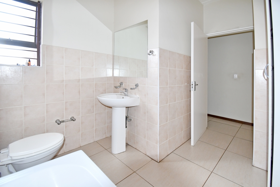 To Let 3 Bedroom Property for Rent in North Riding Gauteng