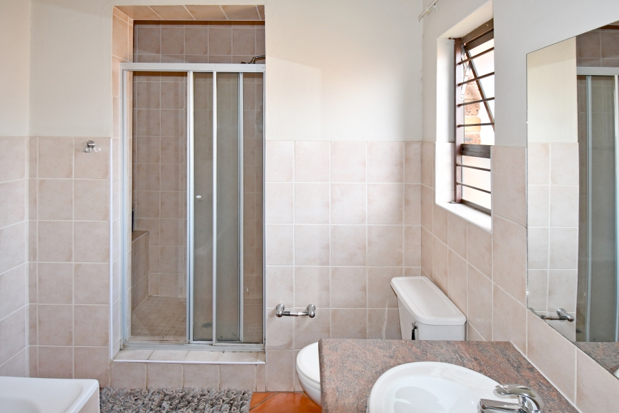 To Let 3 Bedroom Property for Rent in North Riding Gauteng