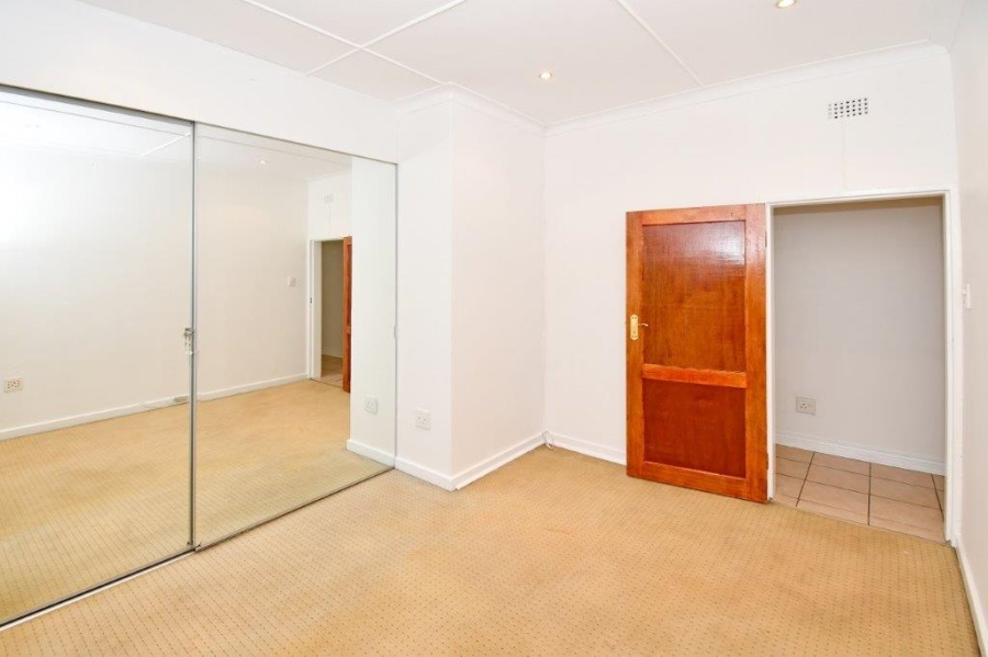 To Let 3 Bedroom Property for Rent in Emmarentia Gauteng