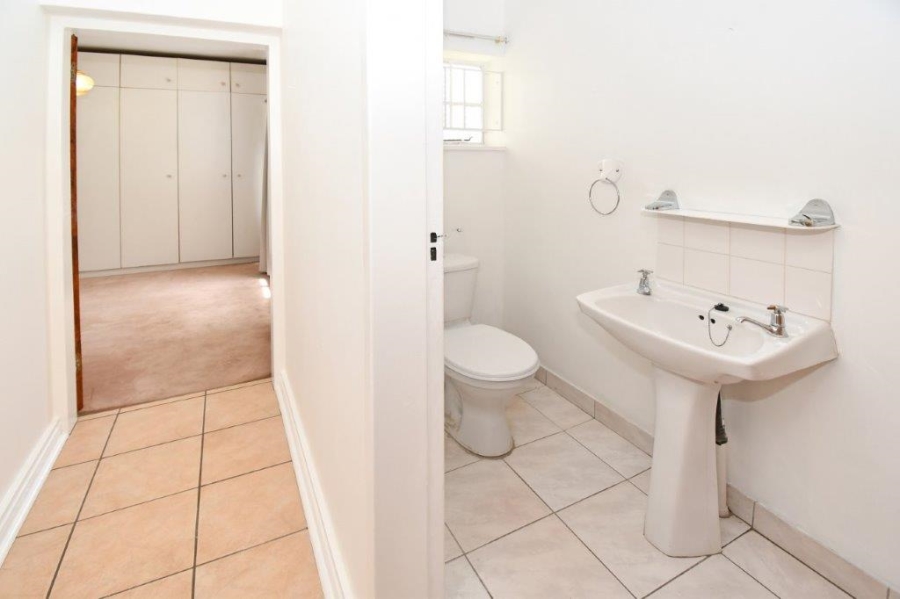 To Let 3 Bedroom Property for Rent in Emmarentia Gauteng