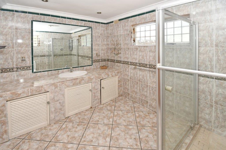 To Let 3 Bedroom Property for Rent in Emmarentia Gauteng