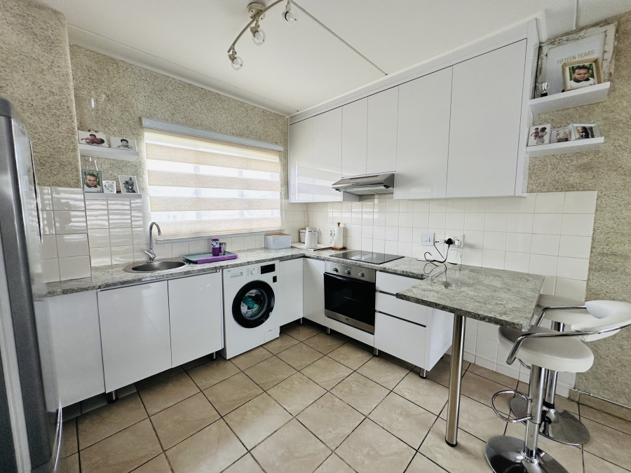 2 Bedroom Property for Sale in Meredale Gauteng