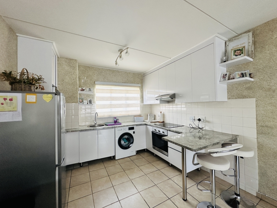 2 Bedroom Property for Sale in Meredale Gauteng