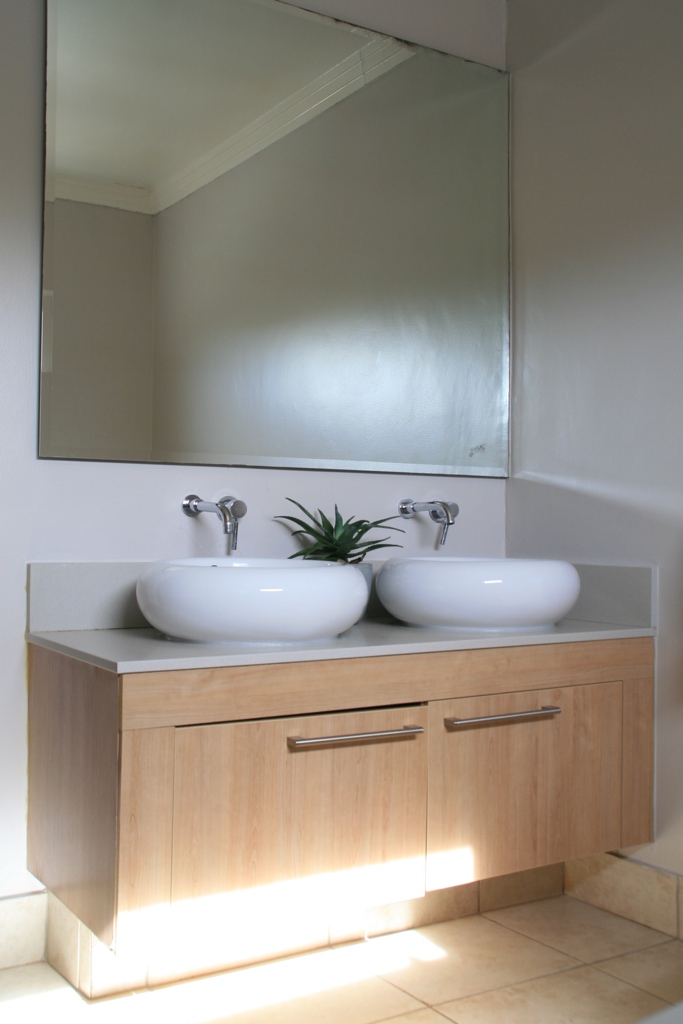 To Let 2 Bedroom Property for Rent in Westcliff Gauteng