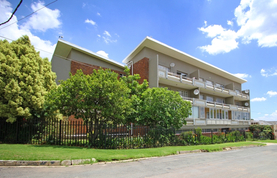 To Let 1 Bedroom Property for Rent in Cheltondale Gauteng