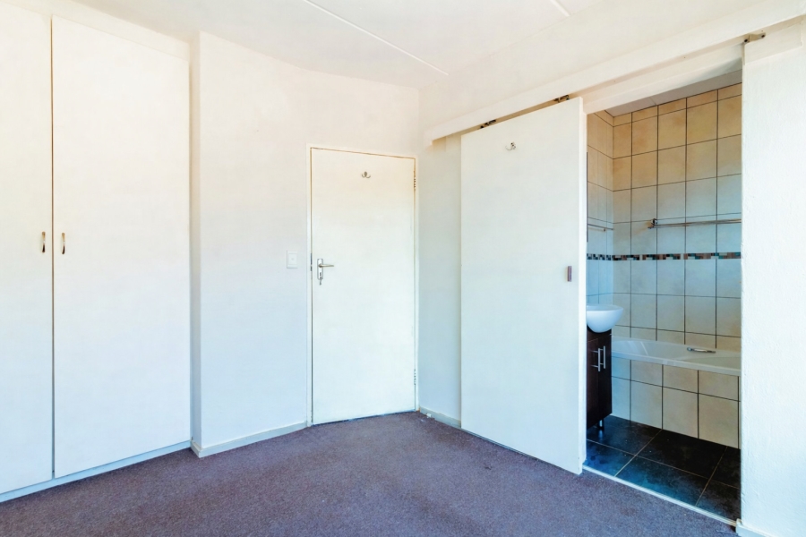 2 Bedroom Property for Sale in Wilgeheuwel Gauteng