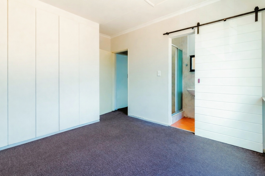 2 Bedroom Property for Sale in Wilgeheuwel Gauteng