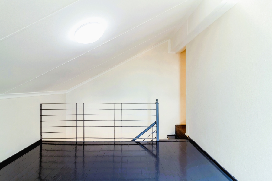 2 Bedroom Property for Sale in Wilgeheuwel Gauteng