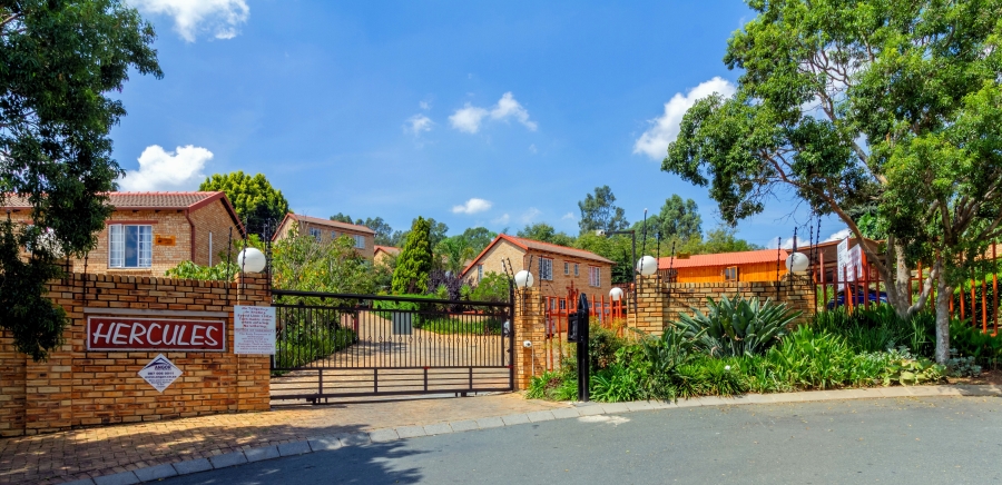 2 Bedroom Property for Sale in Wilgeheuwel Gauteng