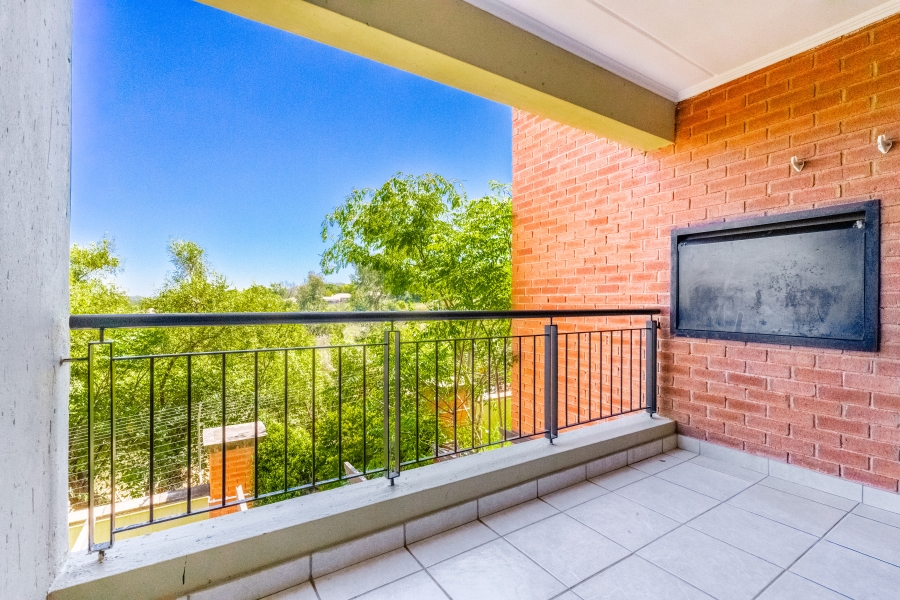 2 Bedroom Property for Sale in Sunninghill Gauteng