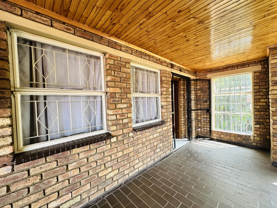 2 Bedroom Property for Sale in Albemarle Gauteng