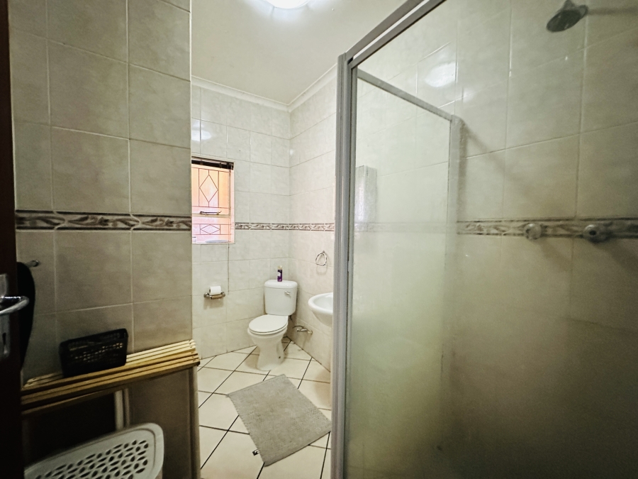 2 Bedroom Property for Sale in Albemarle Gauteng