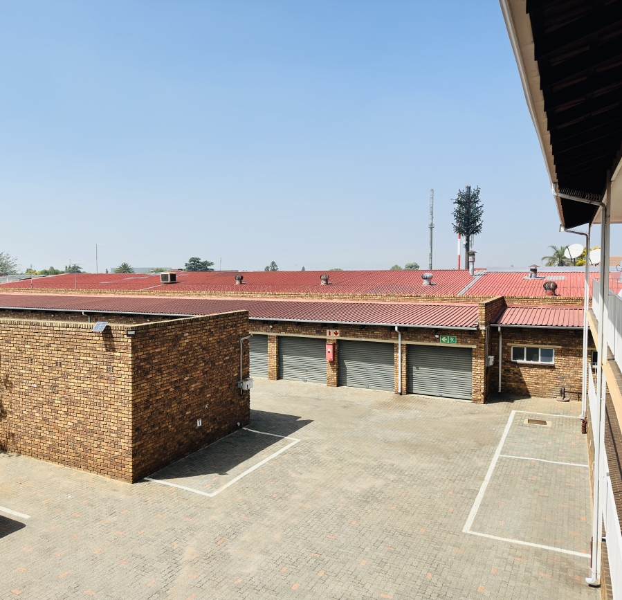 2 Bedroom Property for Sale in Albemarle Gauteng