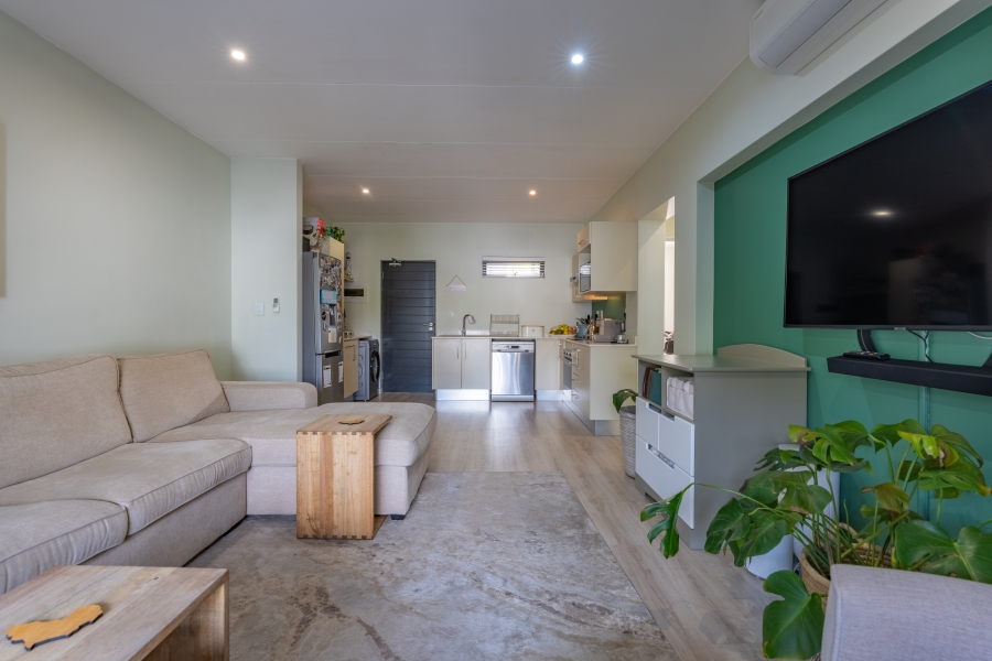 To Let 2 Bedroom Property for Rent in Bryanston Gauteng