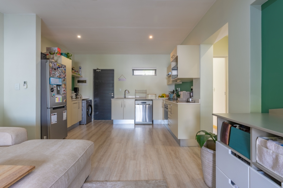 To Let 2 Bedroom Property for Rent in Bryanston Gauteng