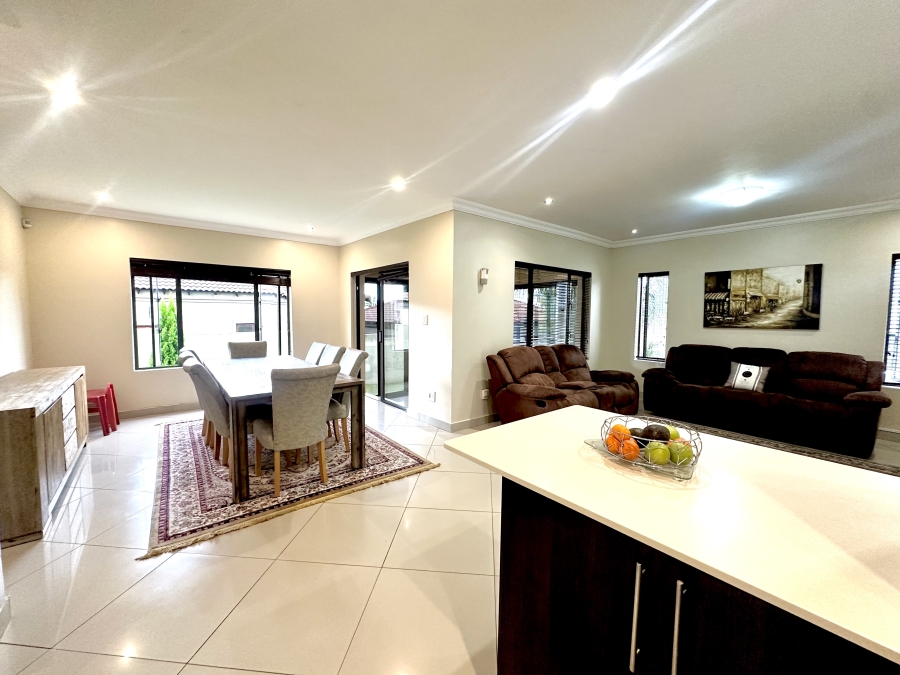 4 Bedroom Property for Sale in Thatchfield Estate Gauteng