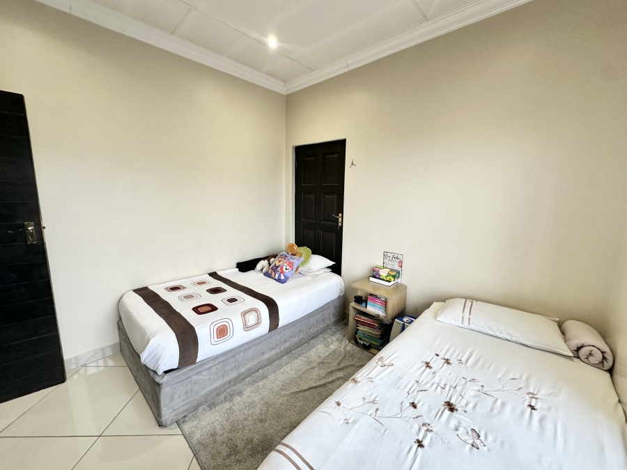 4 Bedroom Property for Sale in Thatchfield Estate Gauteng