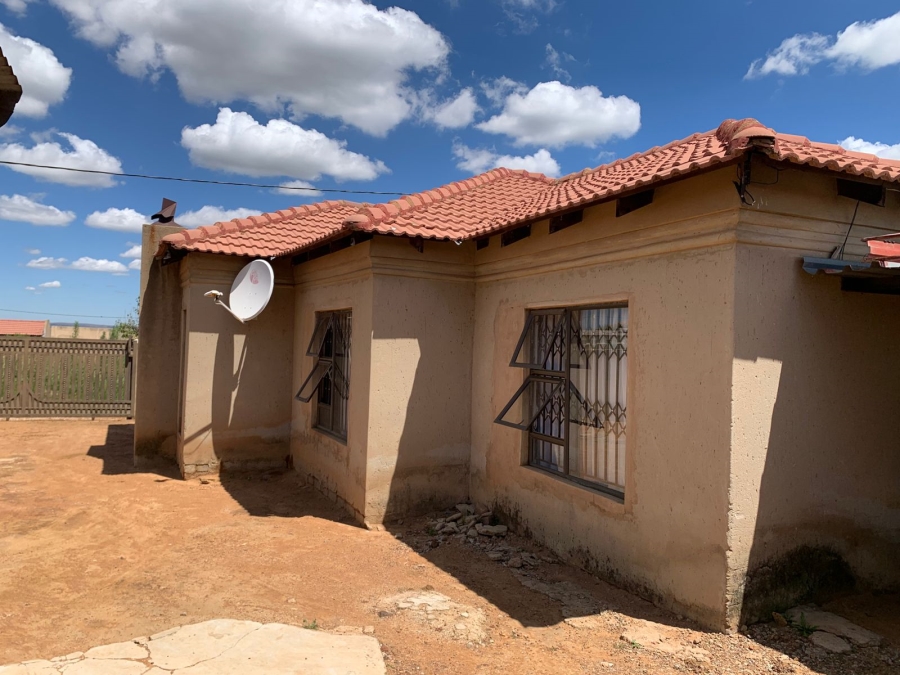 3 Bedroom Property for Sale in Mohlakeng Gauteng