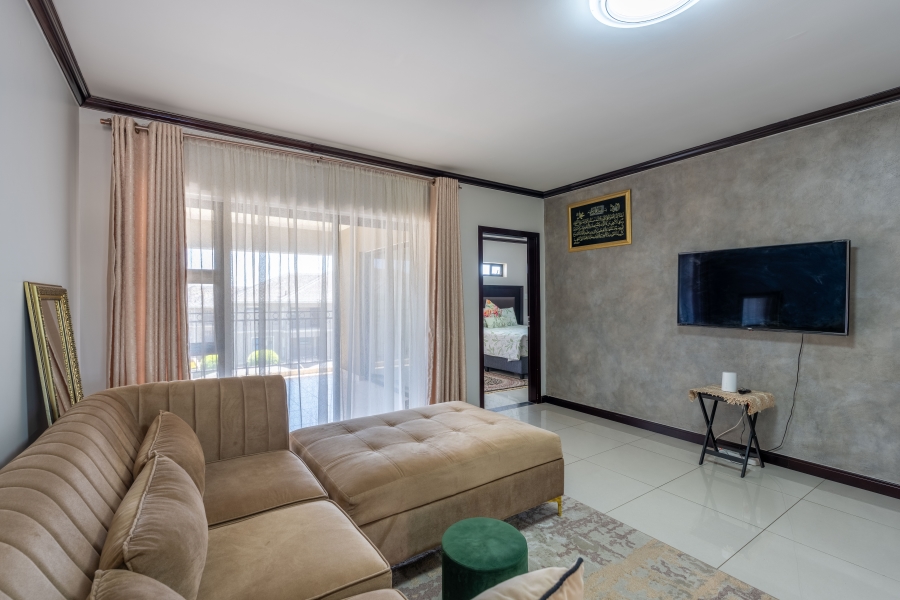 2 Bedroom Property for Sale in Broadacres Gauteng